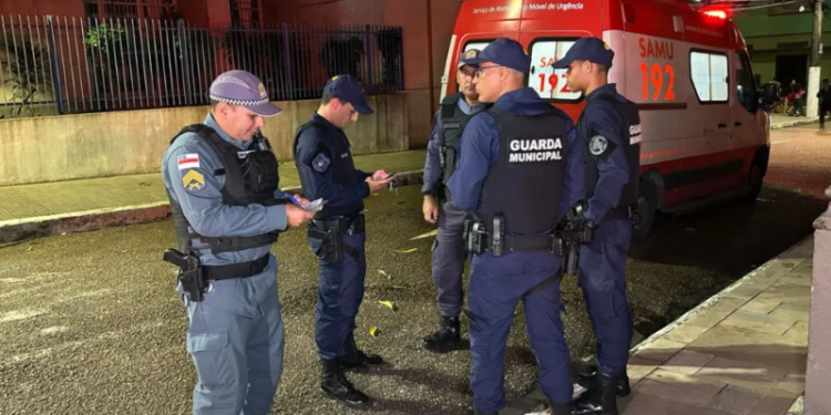 Marido deixa a e$p0sa desacordada no Centro de Manaus após e$pancament0