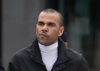 Daniel Alves tem condenação por e$tupr0 anulada pela justiça espanhola