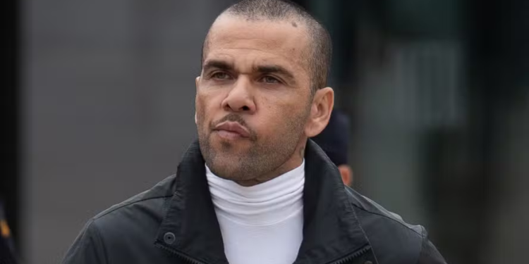 Daniel Alves tem condenação por e$tupr0 anulada pela justiça espanhola