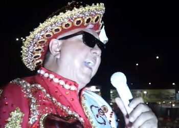 Após cantar toada do Caprichoso no Garantido, David Assayag pede desculpa:  ‘erro grave’