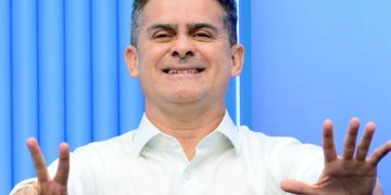 Após emprestar R$ 2 bilhões e reajustar tarifas, David Almeida reclama que Manaus é endividada: ‘R$ 10 bilhões’