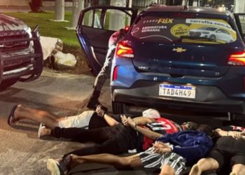 Motorista de app é ameaçado de m0rte no carro por quatro jovens de 15 a 17 anos em Manaus