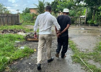 Homem é m0rto em campo de futebol e arrastad0 para a beira do rio no Amazonas