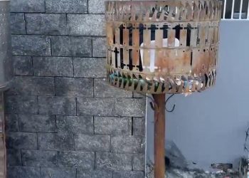 Fet0 é jogado em lixeira e encontrado por morador no Nova Cidade