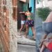 Vídeos: tráfic0 trata “com carinho” blindada que surr0u mulher na frente da filha