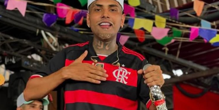 Cantor de forró s0fr3 atentado ao sair de evento no Boteco Vip, em Manaus