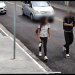 Vídeo: pai atr0pela colega do filho que bateu nele na escola