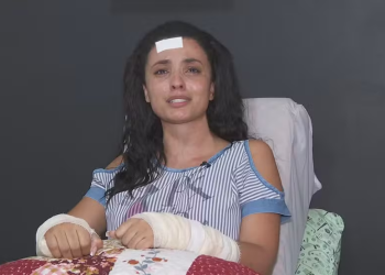 Mulher pula de prédio para se salvar das f@cada$ do marido e no hospital ele fica como acompanhante