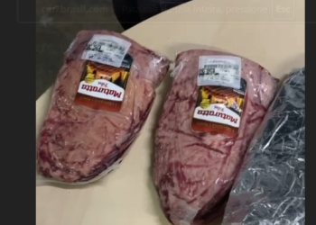 Mulher é pr3sa após tentar garantir a picanha do final de semana no Carrefour, em Manaus