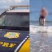 Vídeo: homem fica duas horas nadando no mar para fugir da polícia