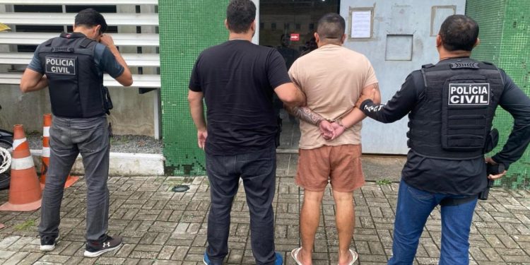 Ladrã0 de carros e arr0mbador de casas foge de Manaus para o Ceará mas acaba pres0