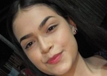 Vídeo: árvore cai em cima de família no Amazonas e mãe m0rre no hospital