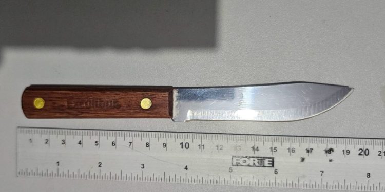Jovem de 20 anos sobrevive após levar 5 fac4das no interior do Amazonas
