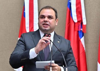 Na presidência da Aleam, deputado Roberto Cidade confirma realização de concurso público, ainda este ano, e quinta edição do Feclam em abril