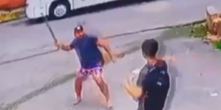 Vídeo: Estudante autista de 14 anos é agredid0 por homem que diz ser ex-militar em Manaus