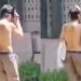 Vídeo: Universitários ficam assustados após homem ser visto supostamente armado na Ufam