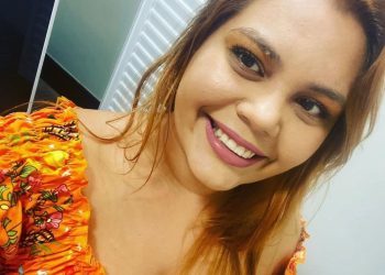 Mulher acusada de desviar meio milhão de empresas de vestuário em Manaus é presa