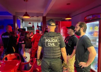 Cachaça, chifre e problema: SSP fecha bares na ZL e acaba com festa dos bebuns em Manaus