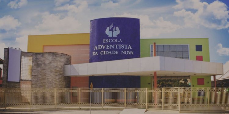 ‘Deu um murr0’, diz mulher ao acusar mãe PM de agr3dir a filha dela dentro do colégio Adventista