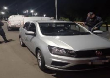 Motorista de app passa a madrugada de refém enquanto quinteto comete r0ubos em Manaus