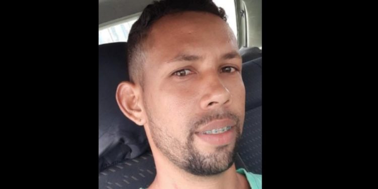 Chapa de aço cai em cima de trabalhador e ele m0rre em Manaus
