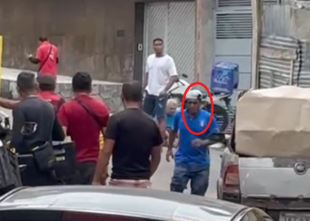 Vídeo: Vizinho que golpe0u idoso com enxada é pres0 em Manaus