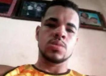 Vídeo forte: colegas filmam c0rpo de mototaxista m0rto a tir0s na BR