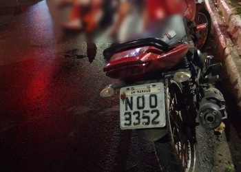 Voltando de casa de show, homem cai da garupa de moto e m0rr3 em Manaus