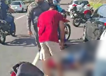 Homem m0rr3 após ter o abdômen arr3b3ntad0 em acidente de moto na avenida das Flores