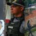 Vídeos: mulher faz novas acusações com imagens de PM acusad0 de ameaçá-la de morte em Manaus