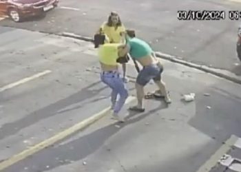 Uber é condenada a pagar indenização a passageira agredida por motorista em Manaus