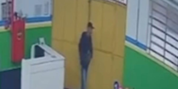 Vídeo: Com facilidade, assaltante ass4lta merendeira dentro de escola e foge no Tancredo Neves