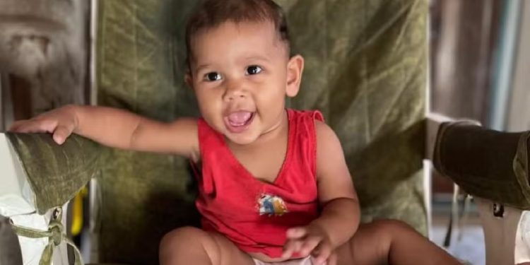 Bebê m0rr3 após comer açaí supostamente envenenado; prima está internada na UTI