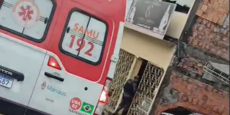Pistoleir0s invadem clínica e mat@m cliente metralhad0 em Manaus