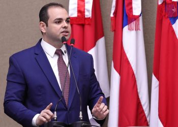 Presidente Roberto Cidade cobra maior fiscalização da Marinha após acidentes com balsas no rio Madeira