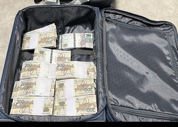 PF prende três empresários de Manaus com R$ 1,2 milhão em malas no aeroporto de Brasília