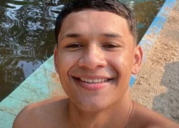 Jovem morr3 ao pular no Rio Negro após beber em flutuante no Tarumã