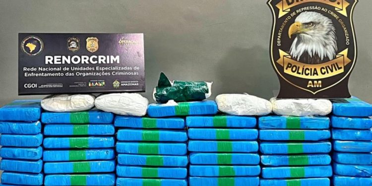 Nigeriano é pres0 em Manaus com R$ 5 milhões em c0caína