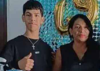 Ad0l3scente pilotando moto m0rr3 e a mãe fica f3rida na AM-070