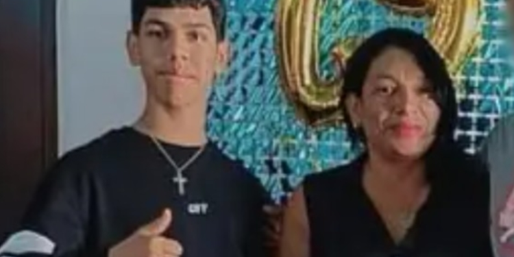 Ad0l3scente pilotando moto m0rr3 e a mãe fica f3rida na AM-070