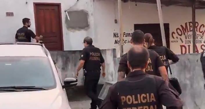 Bizarro: Homem é pr3s0 por ter rel@ções com animais e pessoas m0rtas em Manaus