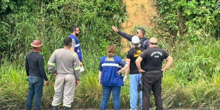Cena forte: homem sai para pegar maracujá e encontra m0rto enforcad0 em Manaus