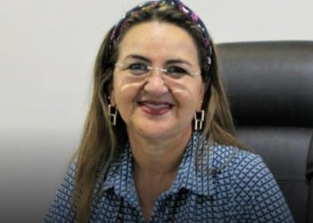 Prefeita Valciléia é suspeita de assinar contratos superfaturados e com empresa acusada de fraude em Manacapuru
