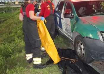Bombeiros são acionados para removerem c0rpo em igarapé na Praça 14