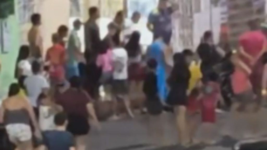 Pistoleir0s abrem fogo em rua no Santa Luzia e deixam dois m0rt0s e mulher ferid4 nas costas