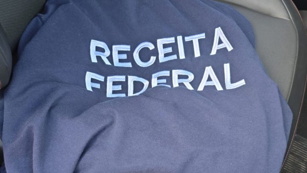 Golpista que fingia ser servidor da Sefaz e da Receita Federal é preso em Manaus
