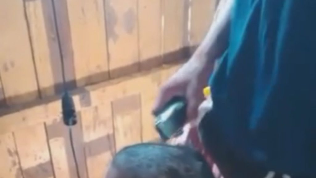 'Lukinhas', que raspou o cabelo da namorado no interior do Amazonas é preso; vídeo