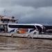 Colisão entre balsas assusta passageiros próximo ao Encontro das Águas; VÍDEO