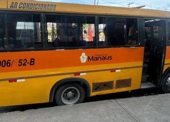 Condutor de ‘Amarelinho’ pego com CNH falsa há um mês é visto ‘dirigindo adoidad0’ em Manaus