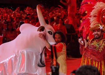 Festival de Parintins 2025: Garantido encerra apresentações do festival exaltando a cultura brasileira